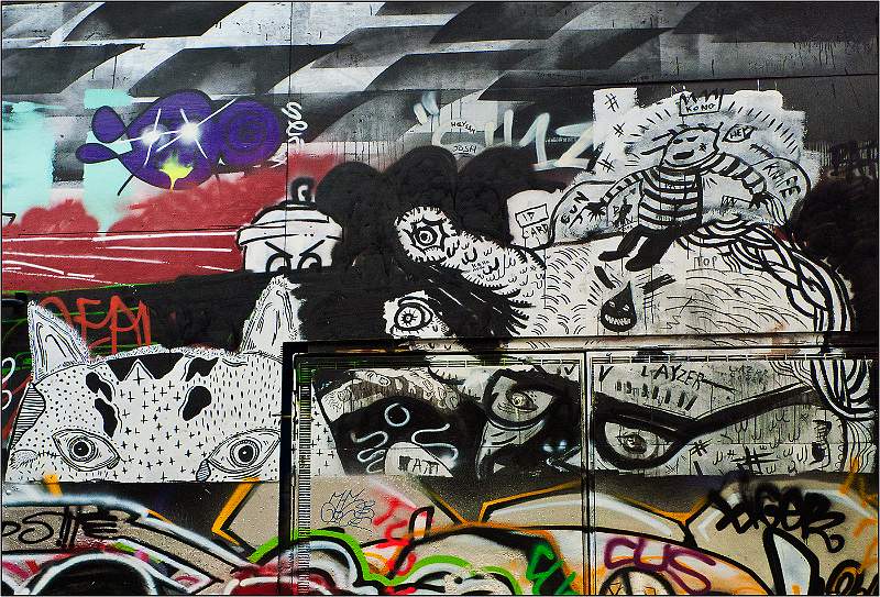 i3121.jpg - Graffti Ghoul No 2