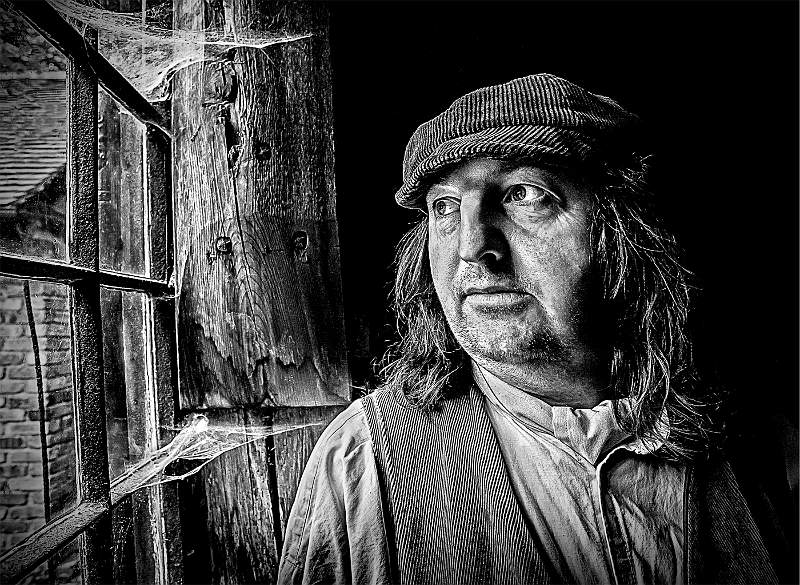 Simon.jpg - Monochrome Exhibition Print