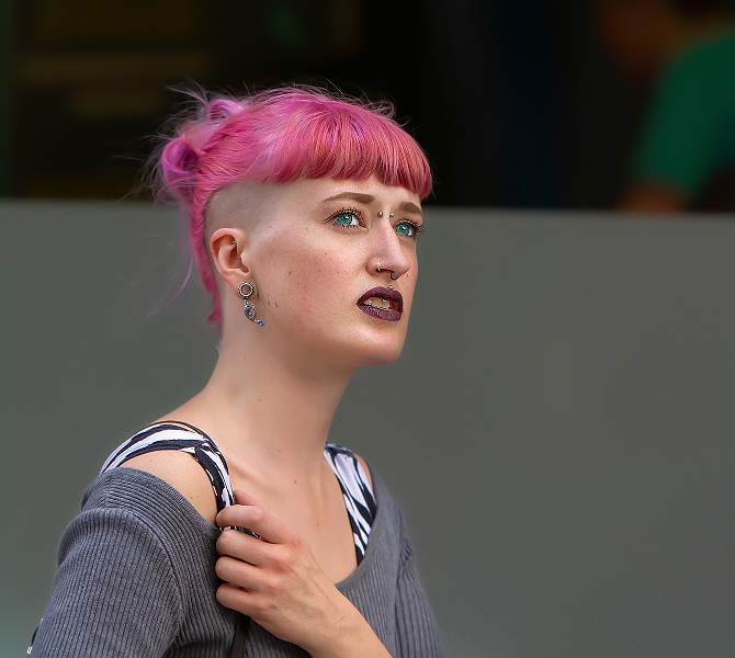 i1004.jpg - Piercings