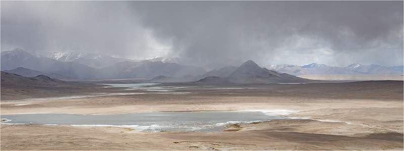 i1106.jpg - Rain in the High Plain