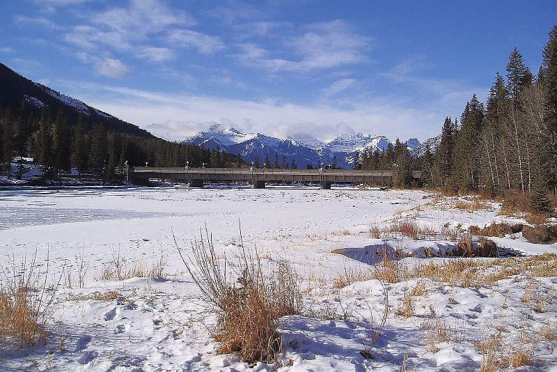 Bow River Canada in Winter,jpg_Michael Jillings.jpg