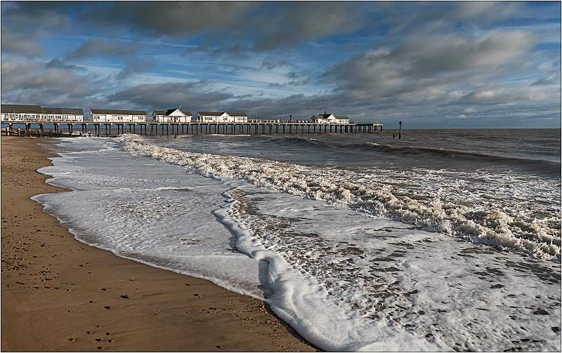 Winter Light on Southwold Pier_Barry Freeman.jpg - Winter Light on Southwold Pier