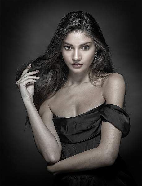 Elle_TimKeenan_open.jpg - DPI Comp No.5 Open