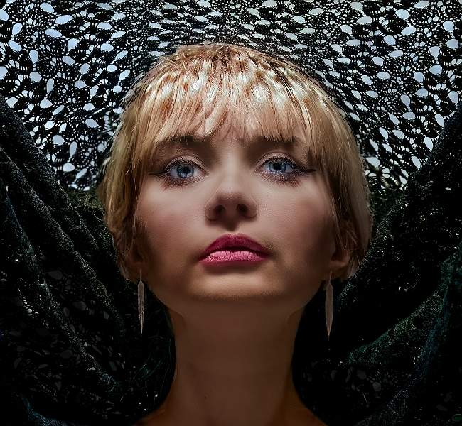 Speckled-Hen_Ian-Swann_set.jpg - Monthly competition, set