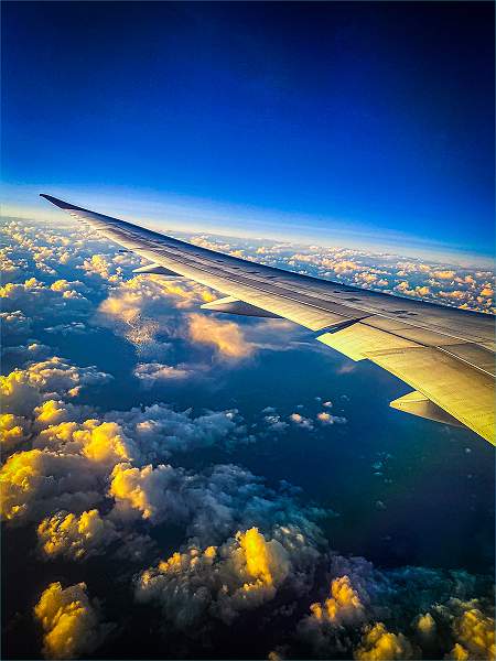 Clouds Above 36,000FT_graham stacey_set.jpg - SET INTERMEDDIATE
