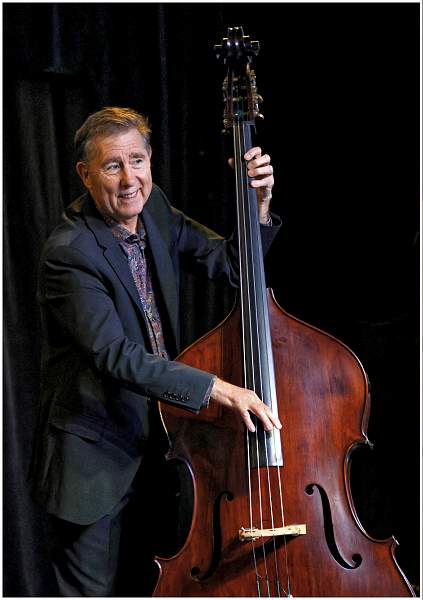 Paul Jefferies _IainBlacklaw_Open.jpg - Paul Jefferies Double base Player