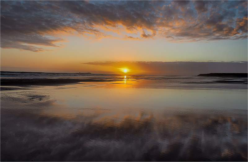 Northumberland Seashore_Roger Hance_Set.jpg - 2nd Monthly DPI  -Set