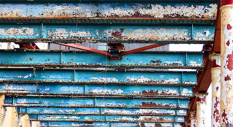 it_depends_on_your_perspective_ian_lipman_open.jpg - Open