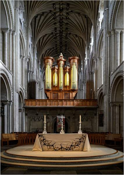 Alter and Organ Pipes, Norwich Cathedral_Matt Clarke_Open.jpg - Alter and Organ Pipes, Norwich Cathedral