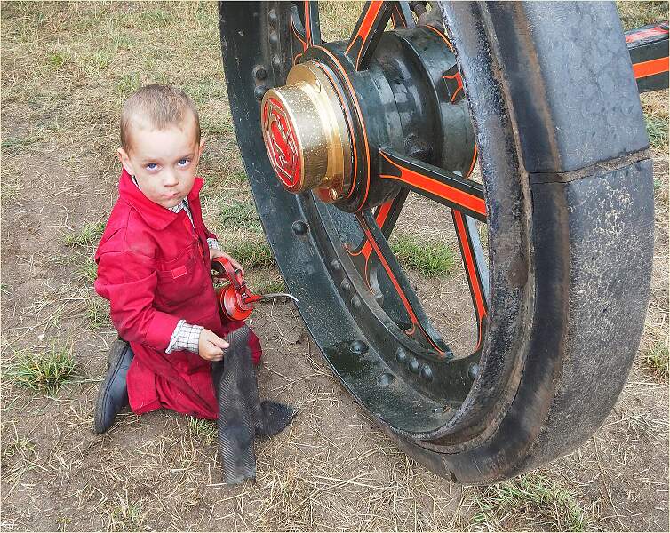 CANT YOU SEE IM BUSY_MARIAN ROSE_OPEN.jpg - DPI 1 OPEN