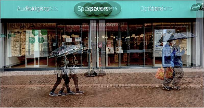 I should have gone to Specsavers_iainBlacklaw_Set.jpg - I should have gone to Specsavers