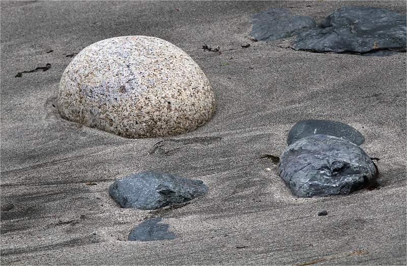 Sand and Stone_David Pryke_Open.jpg - Living Thing(s) - Open