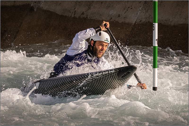 Battling for the Gate_Matthew Clarke CPAGB.jpg - International Canoe Federation Ranking Race, Lee Valley White Water Centre