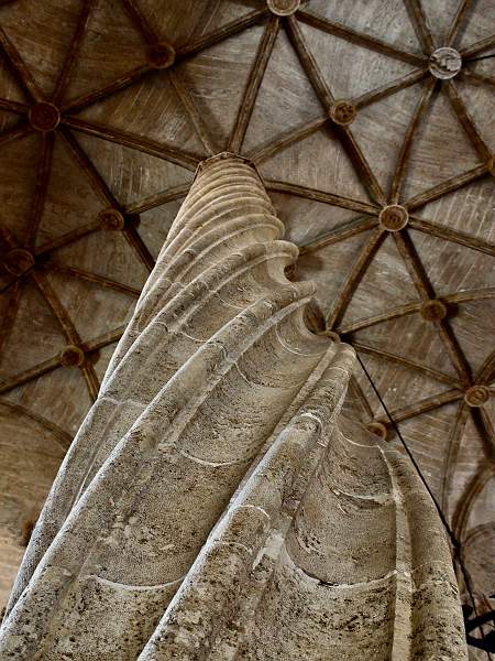 Levick Cup_Curved Column, Merchants House, Valencia_Deborah Blackman.jpg