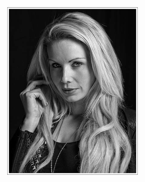 04 FIONA by David Ryland.jpg - Fiona York