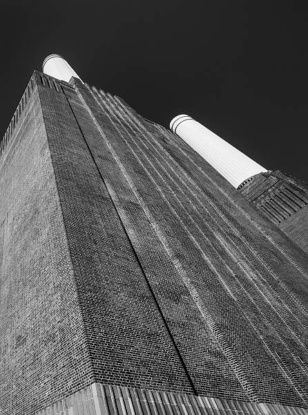 Battersea Chimnays and Bricks Sized.jpg