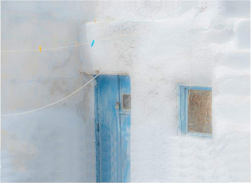 _DSC2499 4 pegs_Isabella Knight_Open.jpg - Open