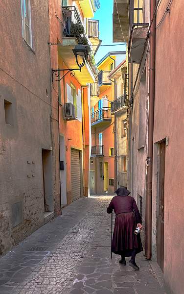 The Morning Beer_Isabella Knight_Set_jpeg.jpg - Set Subjeect - Print Comp 1